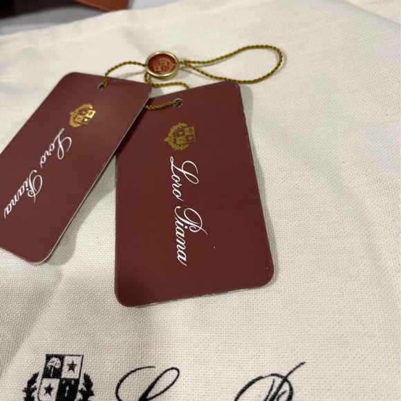 BRAND NEW - Picture 2 of 4